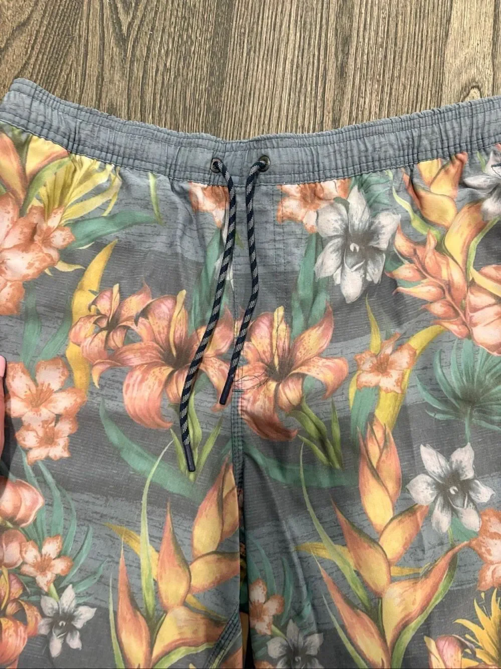 O'Neill Men's Floral Drawstring Cruzers Swim Board Shorts Gray Orange Large